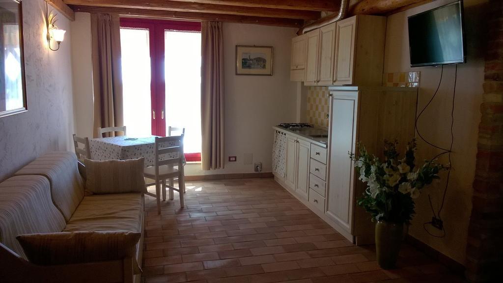 Agriturismo Sant'Egidio อากวีเลยา ภายนอก รูปภาพ