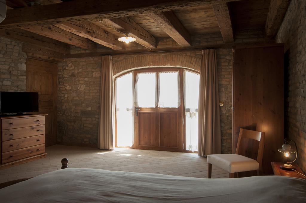 Agriturismo Sant'Egidio อากวีเลยา ภายนอก รูปภาพ
